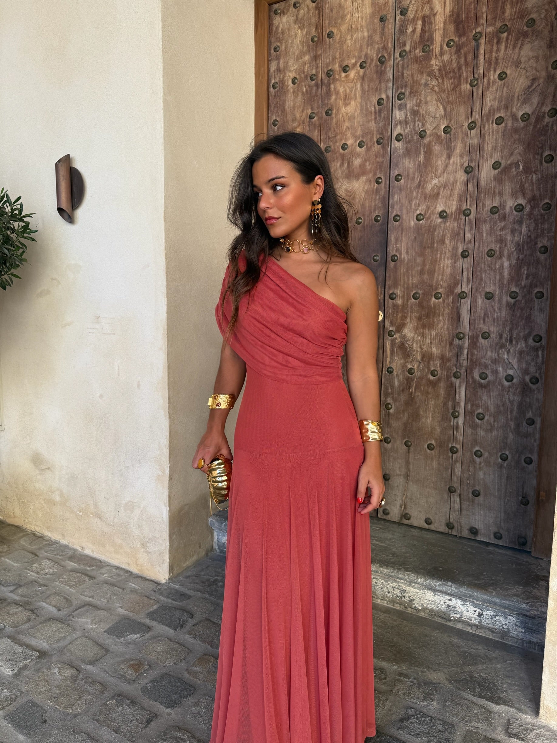 Ginevra | Abito lungo elegante con scollo bardot in tulle leggero