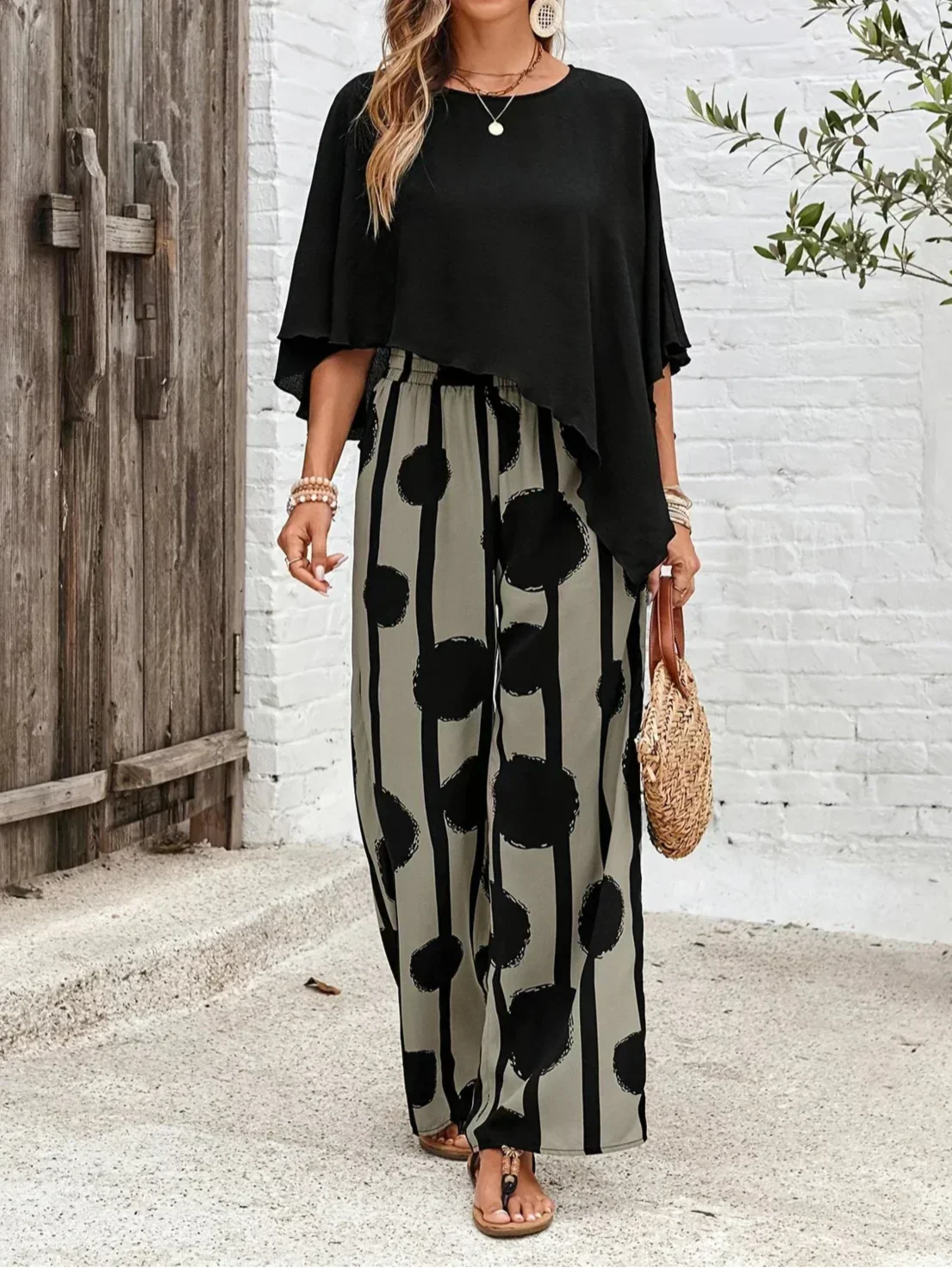 Sabrina | Completo fluido con pantaloni a pois artistici