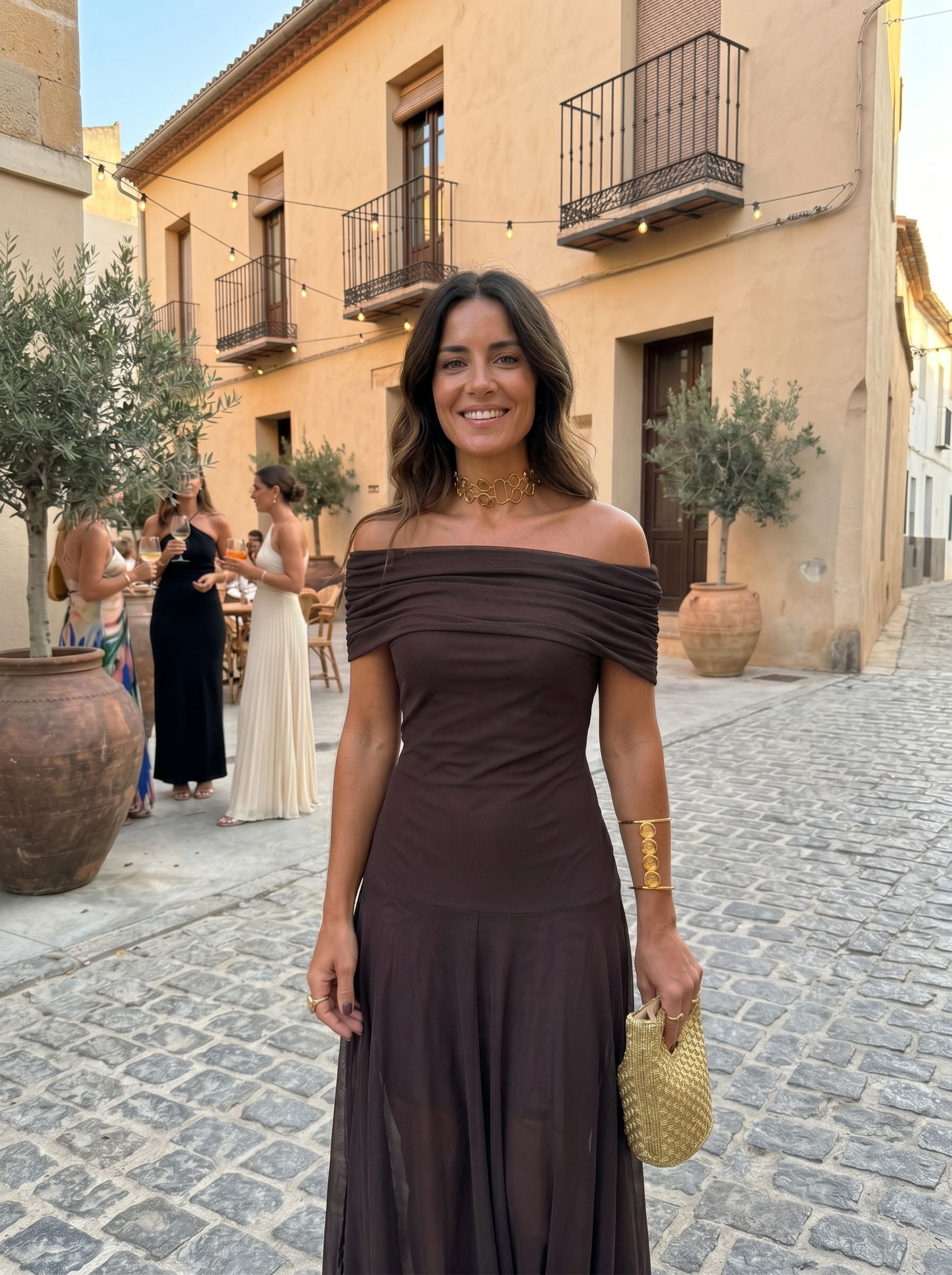 Caterina | Abito maxi elegante con spalle scoperte