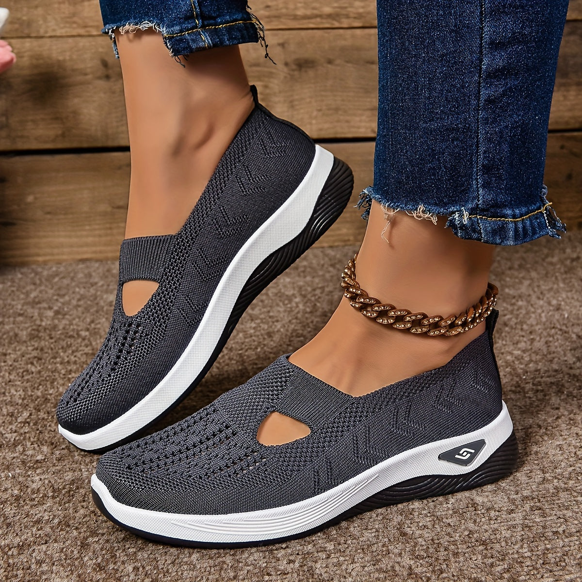 Claudia – Scarpe ortopediche antiscivolo