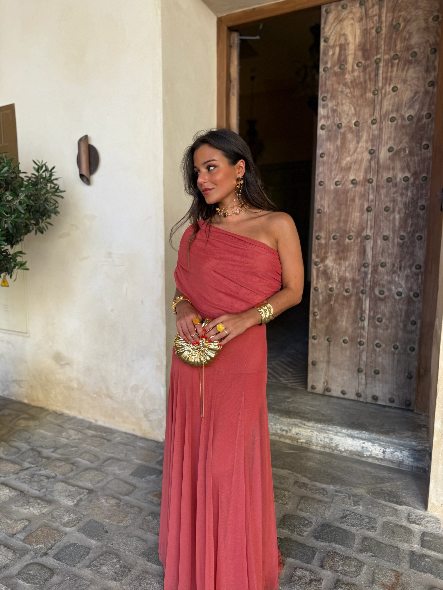 Ginevra | Abito lungo elegante con scollo bardot in tulle leggero