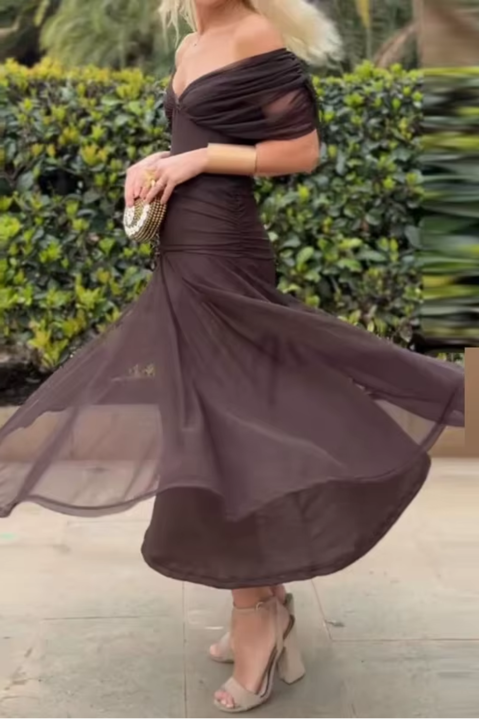 Louise™ – Abito lungo elegante con scollo a V e vestibilità fluida