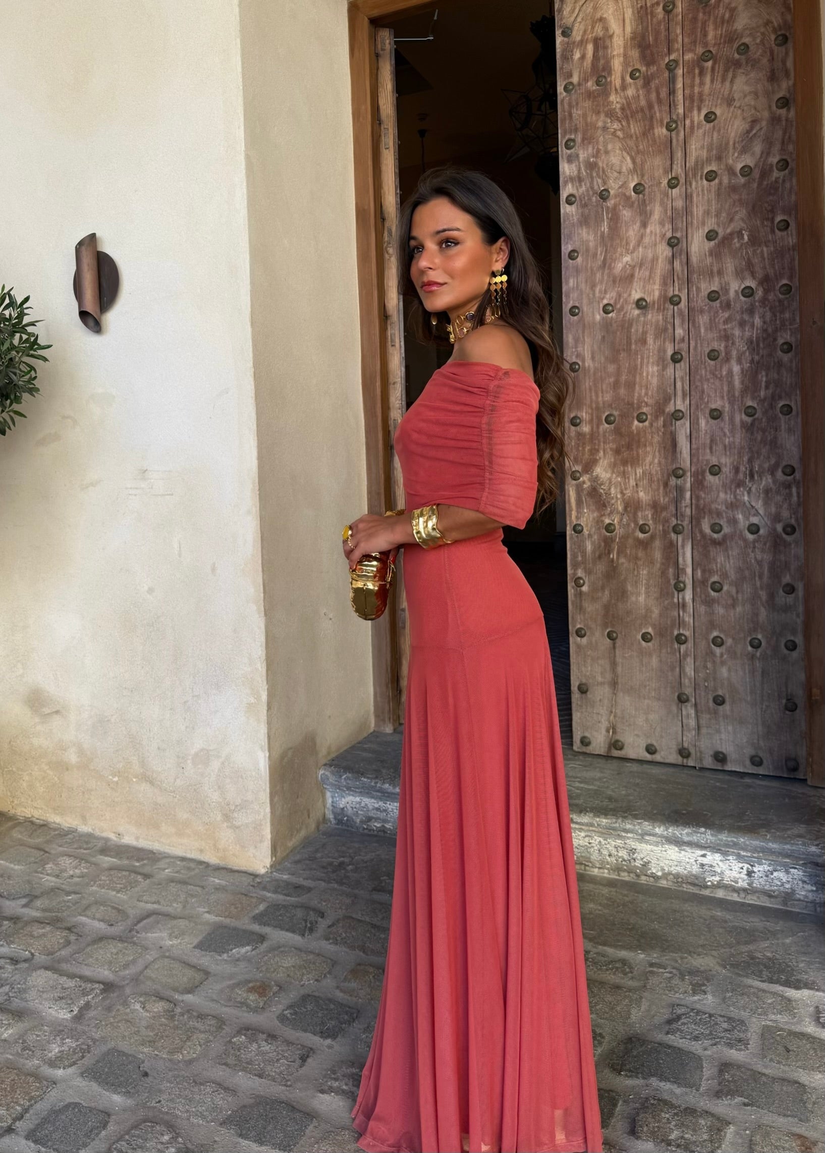 Ginevra | Abito lungo elegante con scollo bardot in tulle leggero