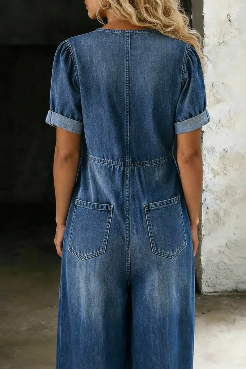 Chiara | Tuta ampia in denim con dettaglio annodato