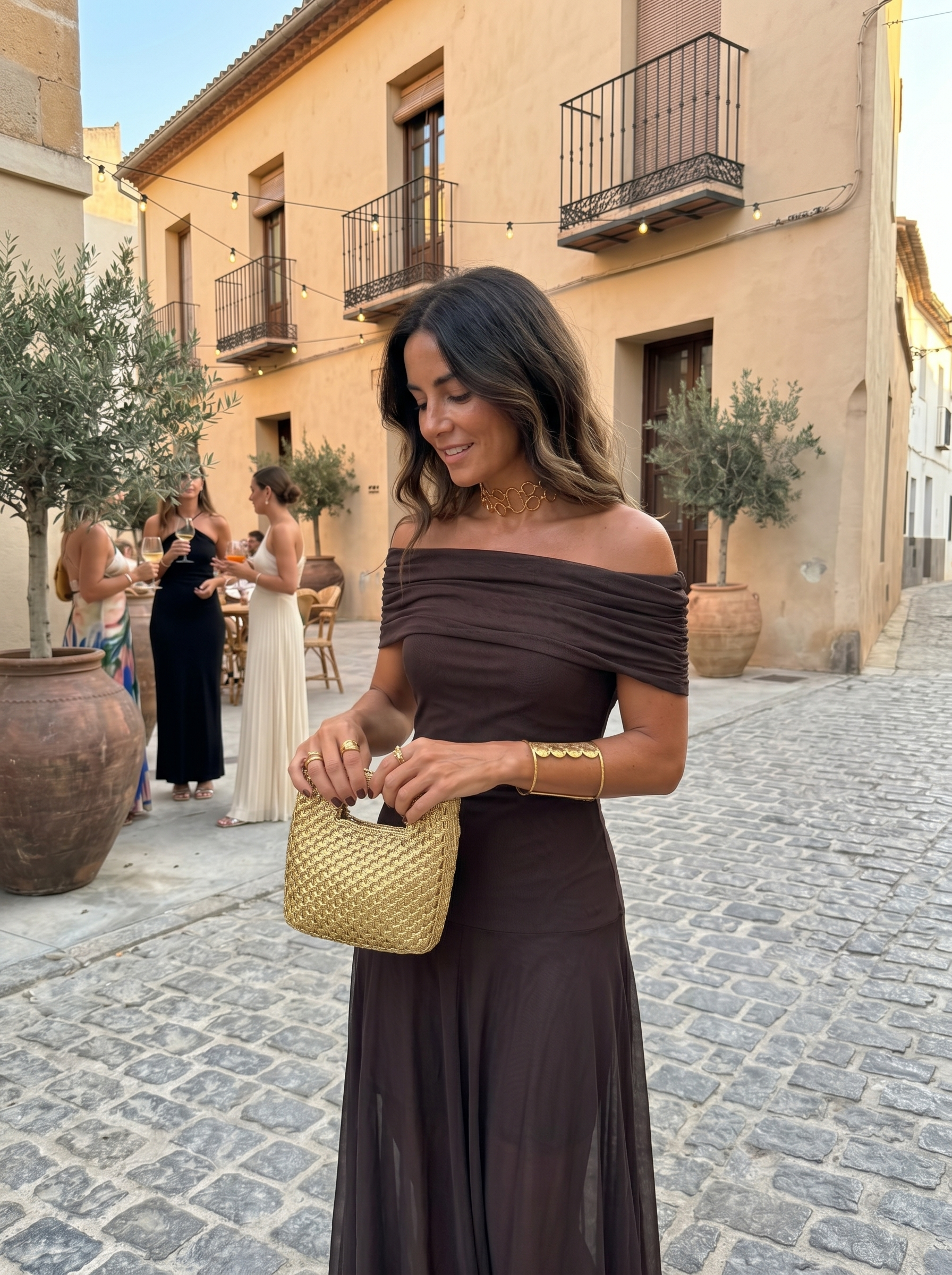Caterina | Abito maxi elegante con spalle scoperte