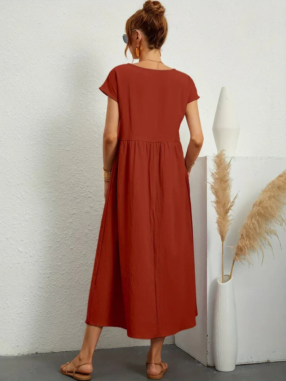 Beatrice | Abito midi fluido dal fascino essenziale